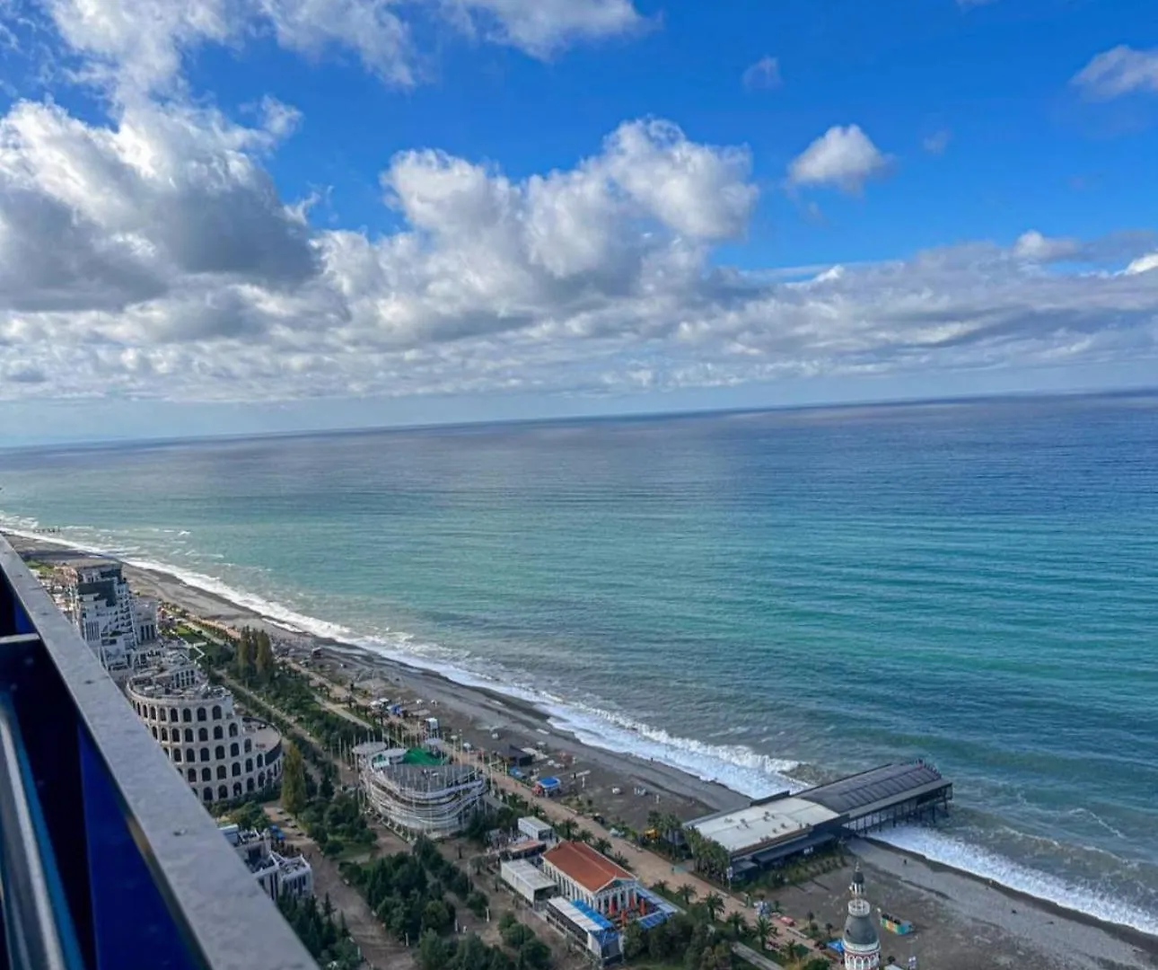 Aparthotel With Sea View Batumi Gruzie